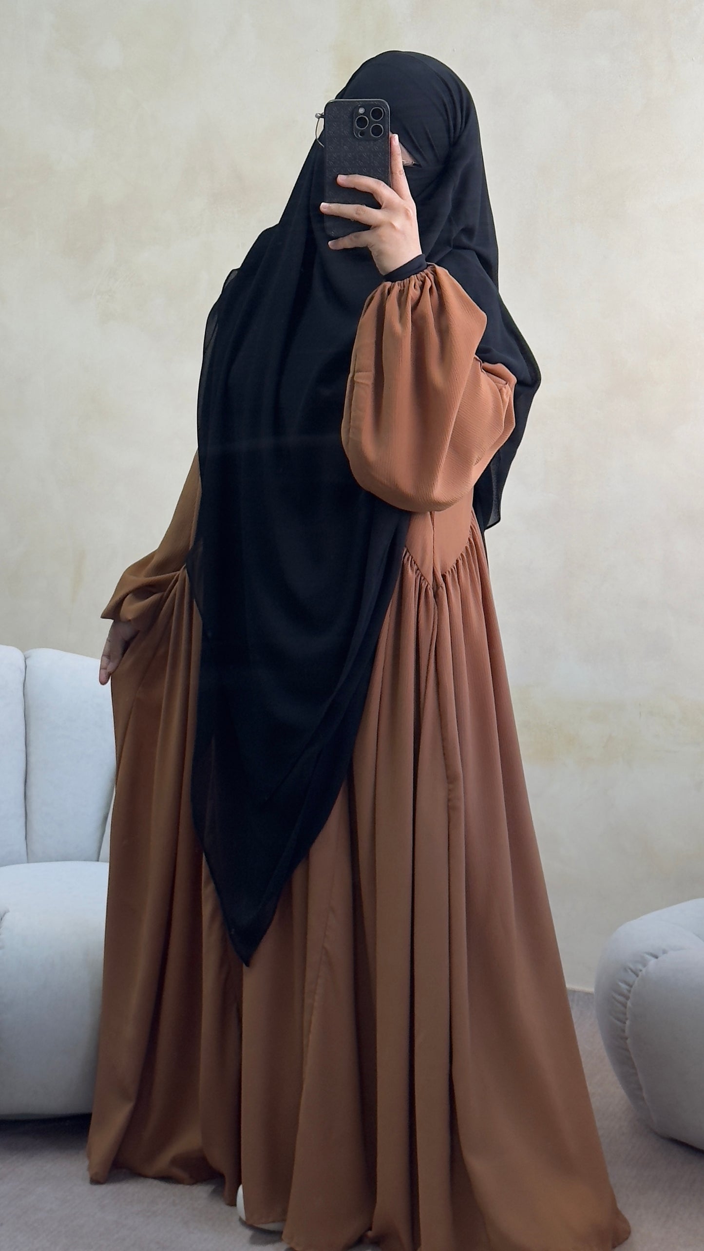 DAHLIA ABAYA