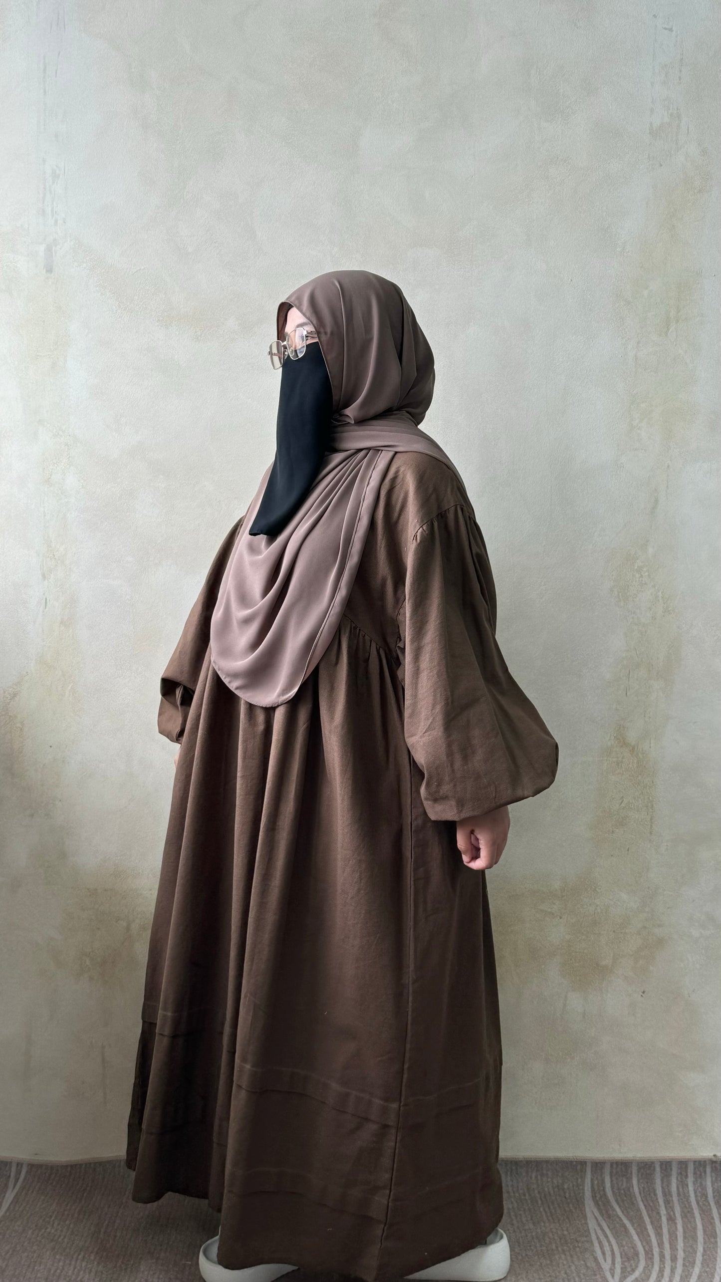 Safirah linen abaya