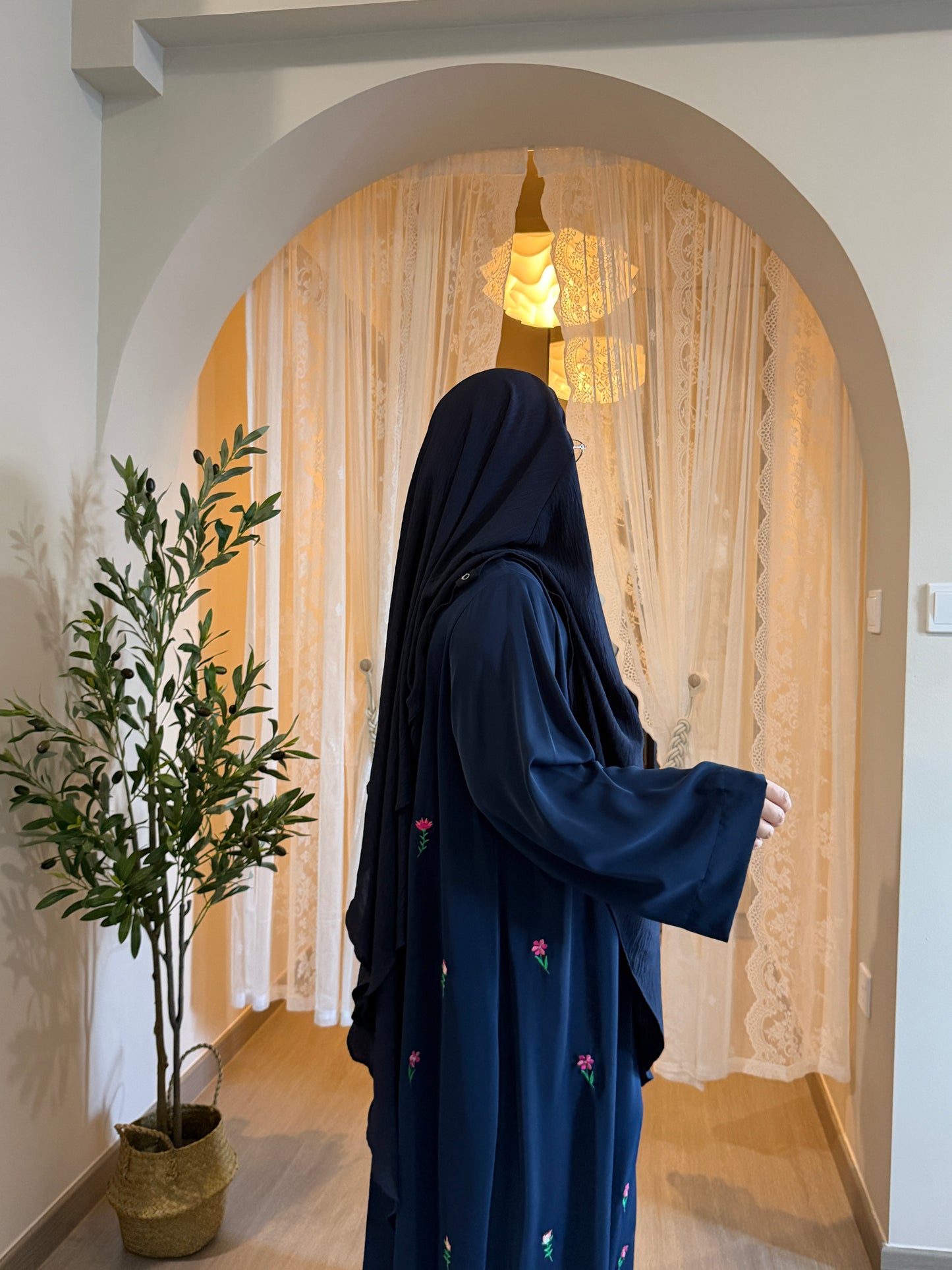 ZAHRA ABAYA PLAIN SLEEVES